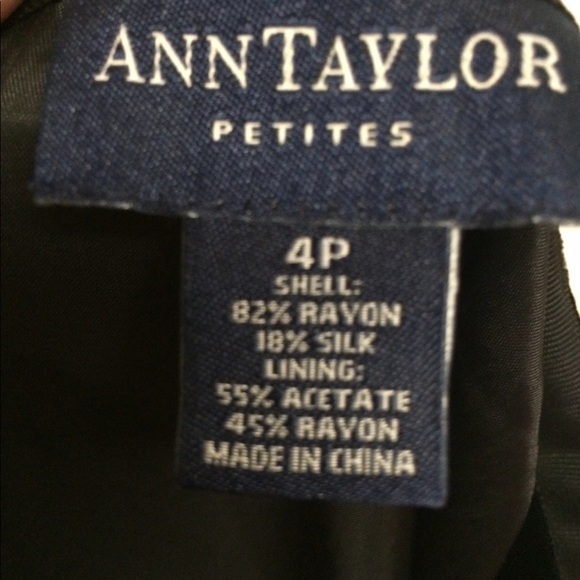 Ann Taylor Loft velvet black skirt EUC  Size 4 long black skirt - Picture 4 of 6