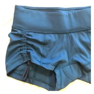 NWOT 🍋 lululemon shorts 💥