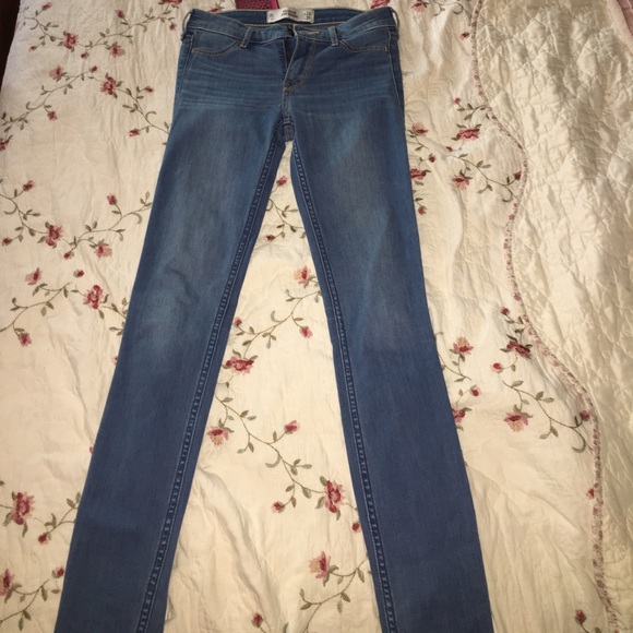 Hollister skinny jeans - Picture 3 of 5