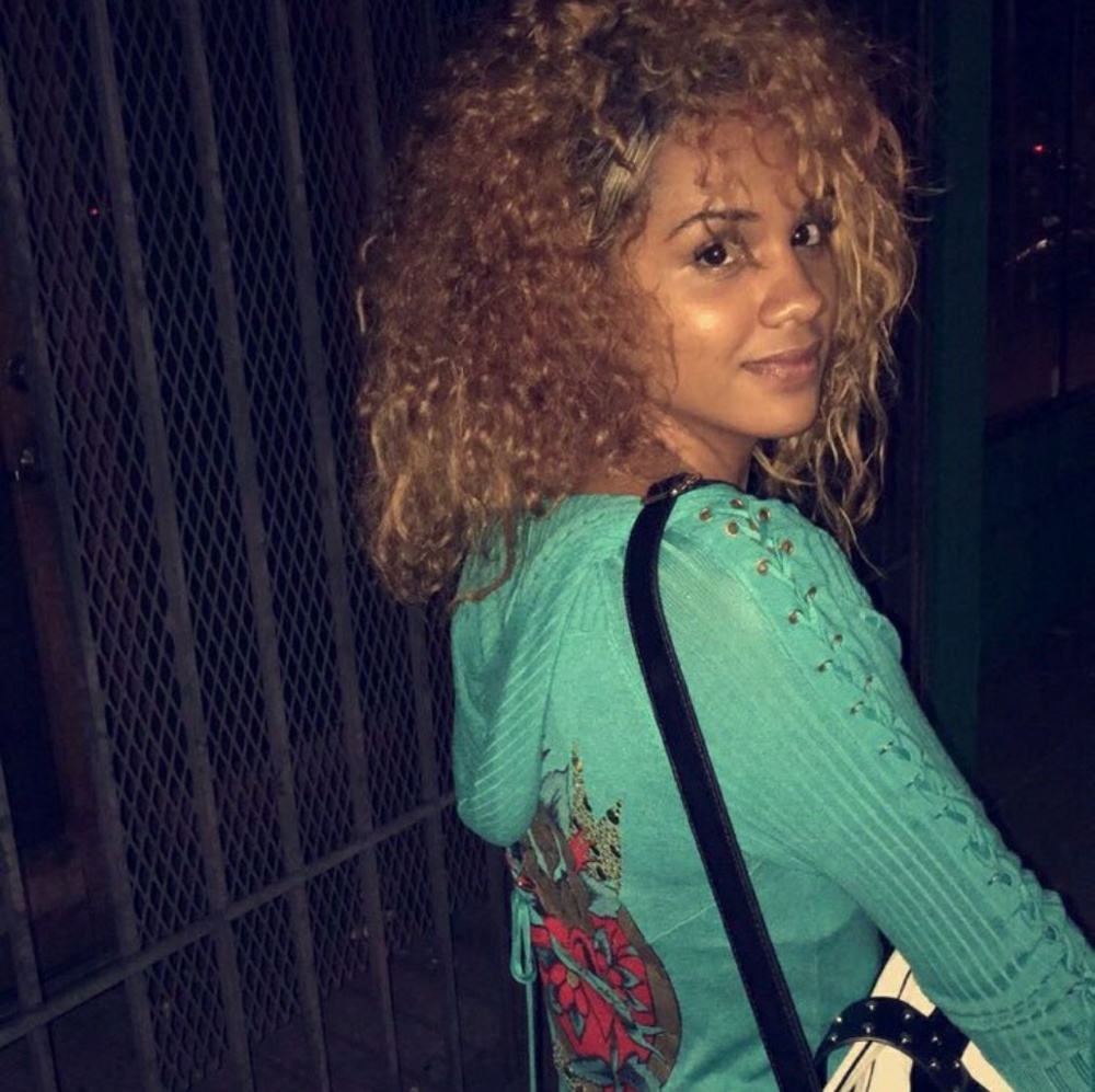 Meet your Posher, Natasha