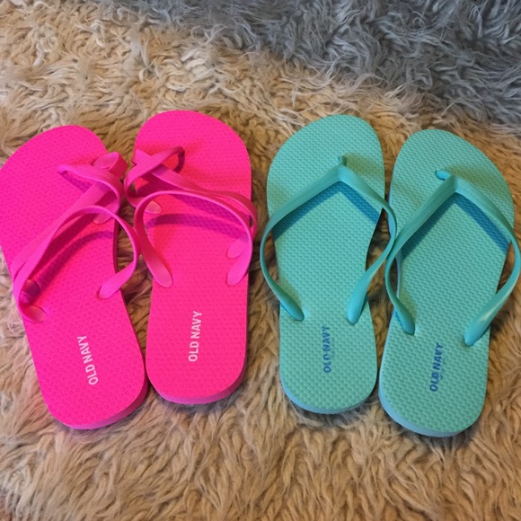 BUNDLE🎉 | 2 Pair Flip-flops Size 7-8 - Picture 1 of 4