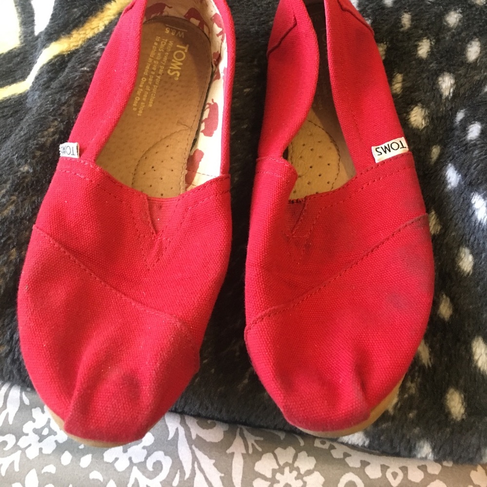 Red Toms
