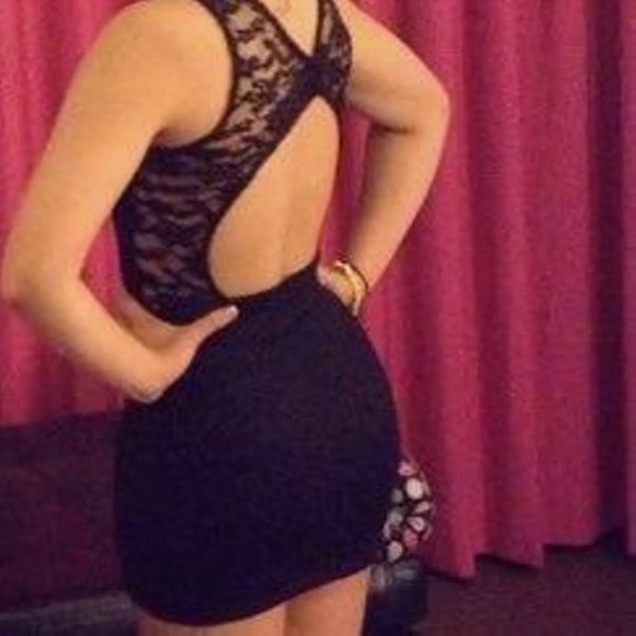 Lace little black dress - Picture 1 of 3