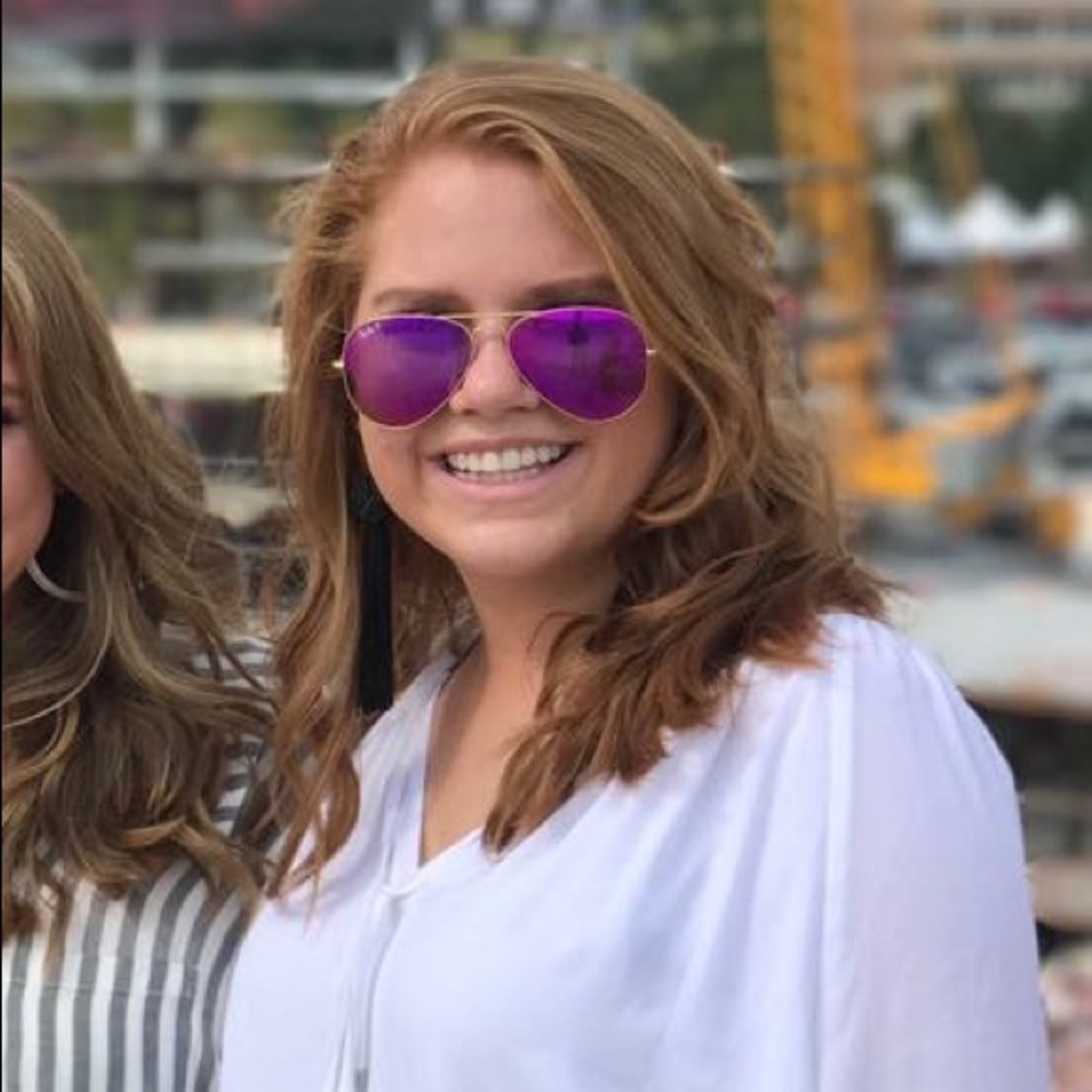 Meet your Posher, Ellie