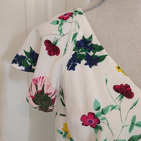 Old Navy floral flutter sleeve dress M TALL, NWOT - Picture 2 of 3
