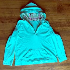 GUC Vineyard Vines Pull over Sz xL