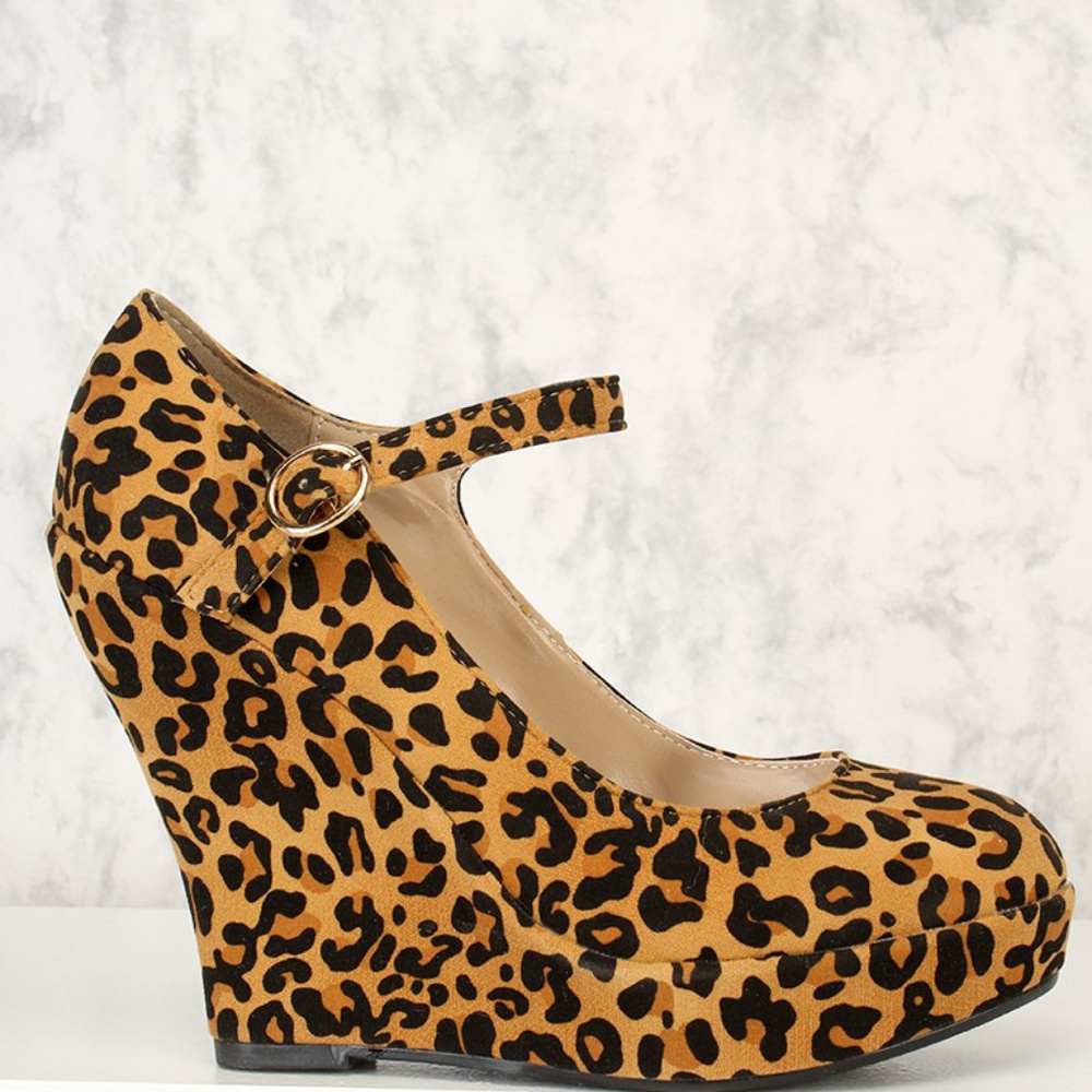 Leopard Print Round Close Toe Wedges