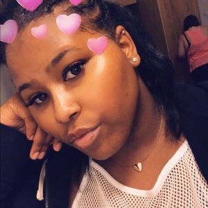 Meet your Posher, Amari