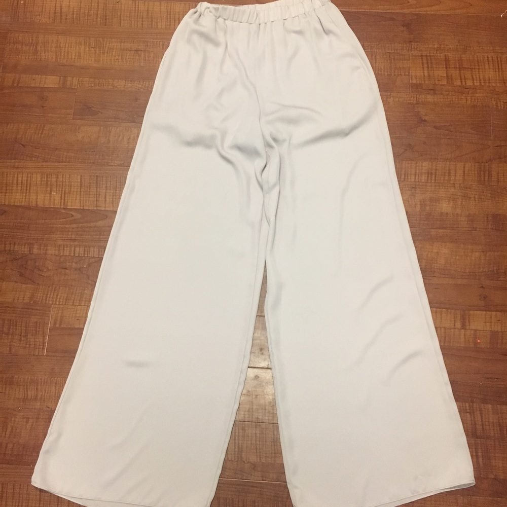 Never worn flow pants