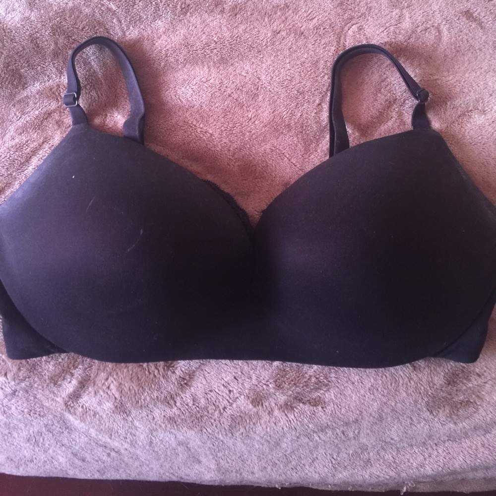 Victoria’s Secret plunge bra