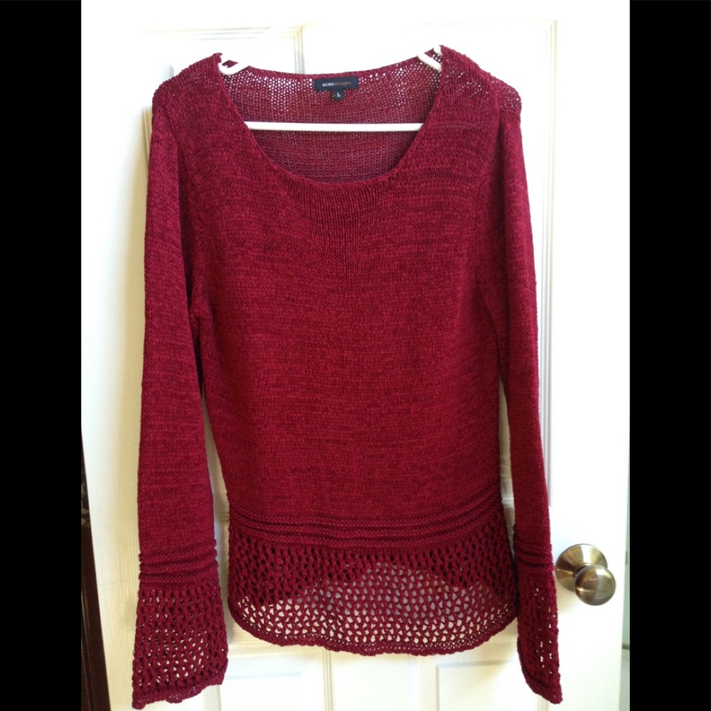 Beautiful BCBG Maxazria sweater Size L