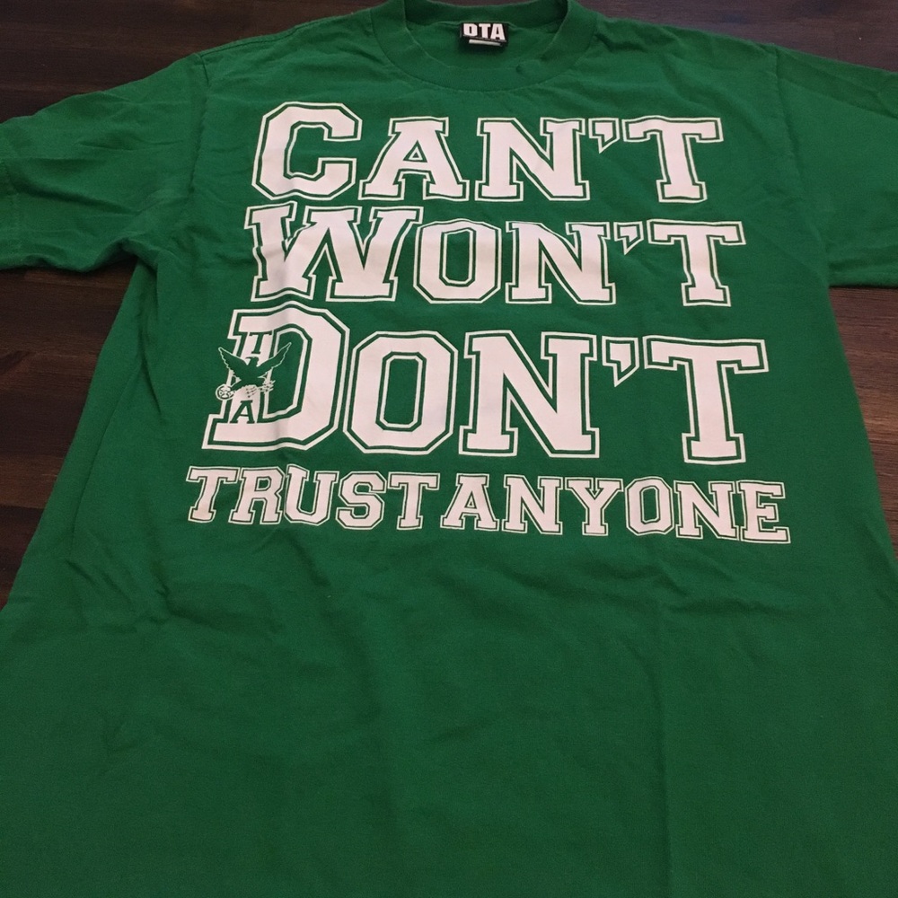 Don’t trust anyone dta men’s tee