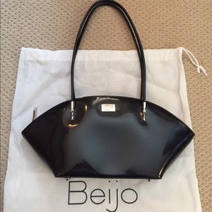Beijo “Over the Moon” black purse