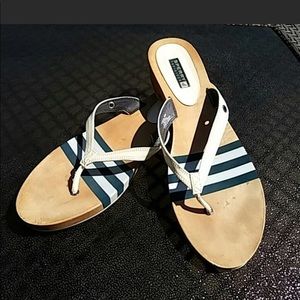 Sperry Slippers Thong Type