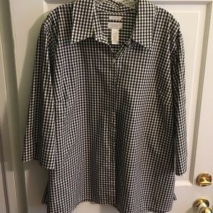 Liz Claiborne Gingham 3/4 button Top