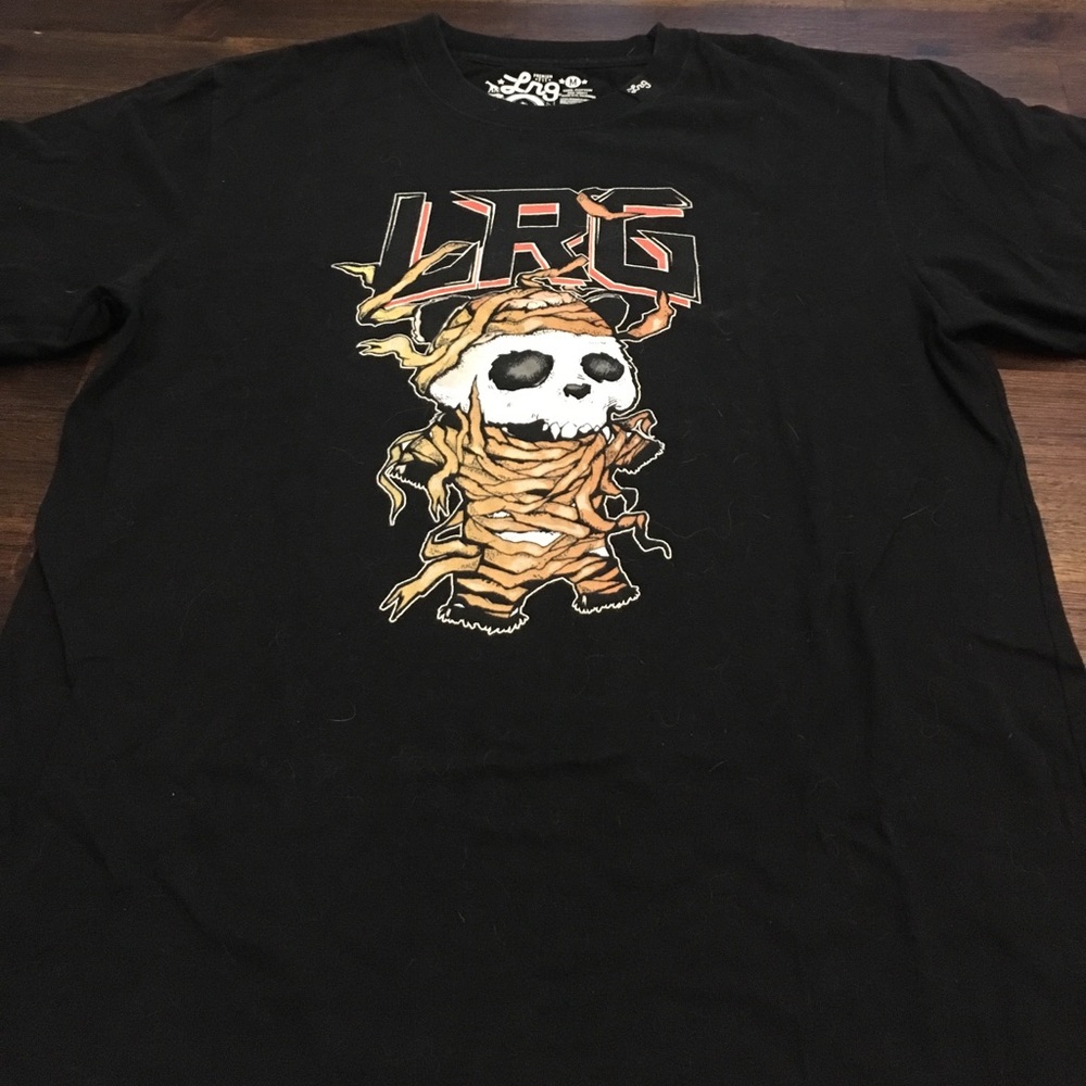Lrg men’s tee mummy panda skeleton