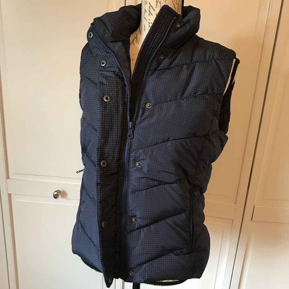 NWOT Gap puffer vest navy with white polka dots