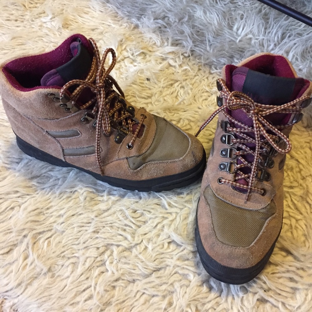 Hiking Boots 🌲🗻