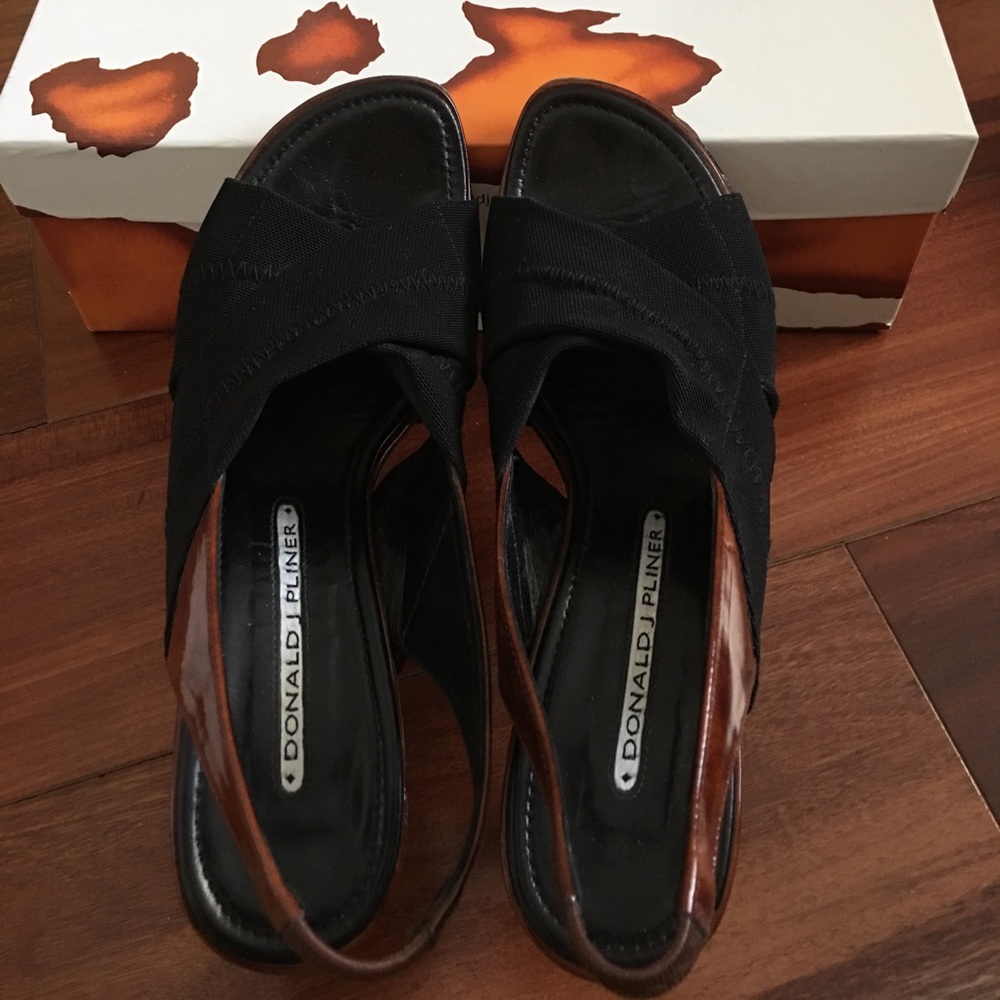 Heel shoes