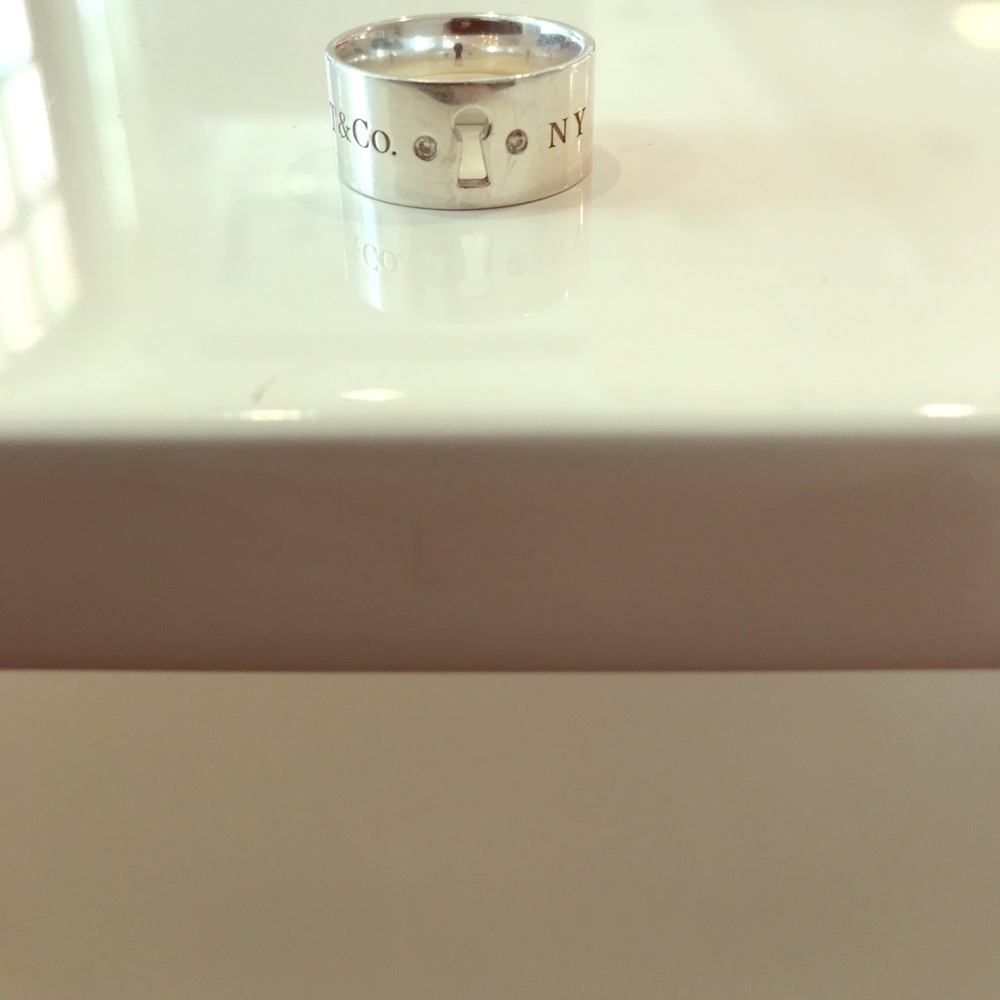 Tiffany & Co. lock ring