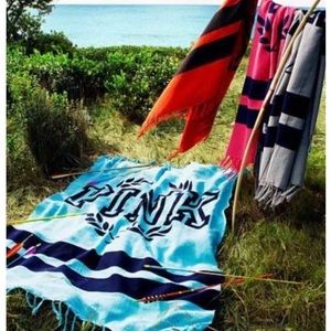 ✨NEW✨ Victoria's Secret PINK boyfriend blanket