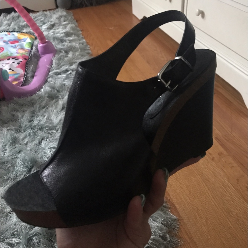 BCBG Wedges