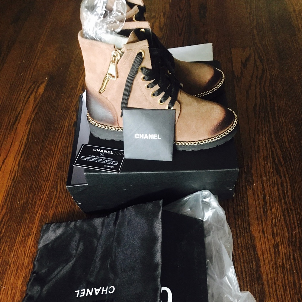 CHANEL Chain link Combat boots ‼️🔥‼️🔥‼️🔥
