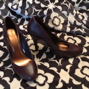 Mossimo oxblood heals, pumps sz 5.5