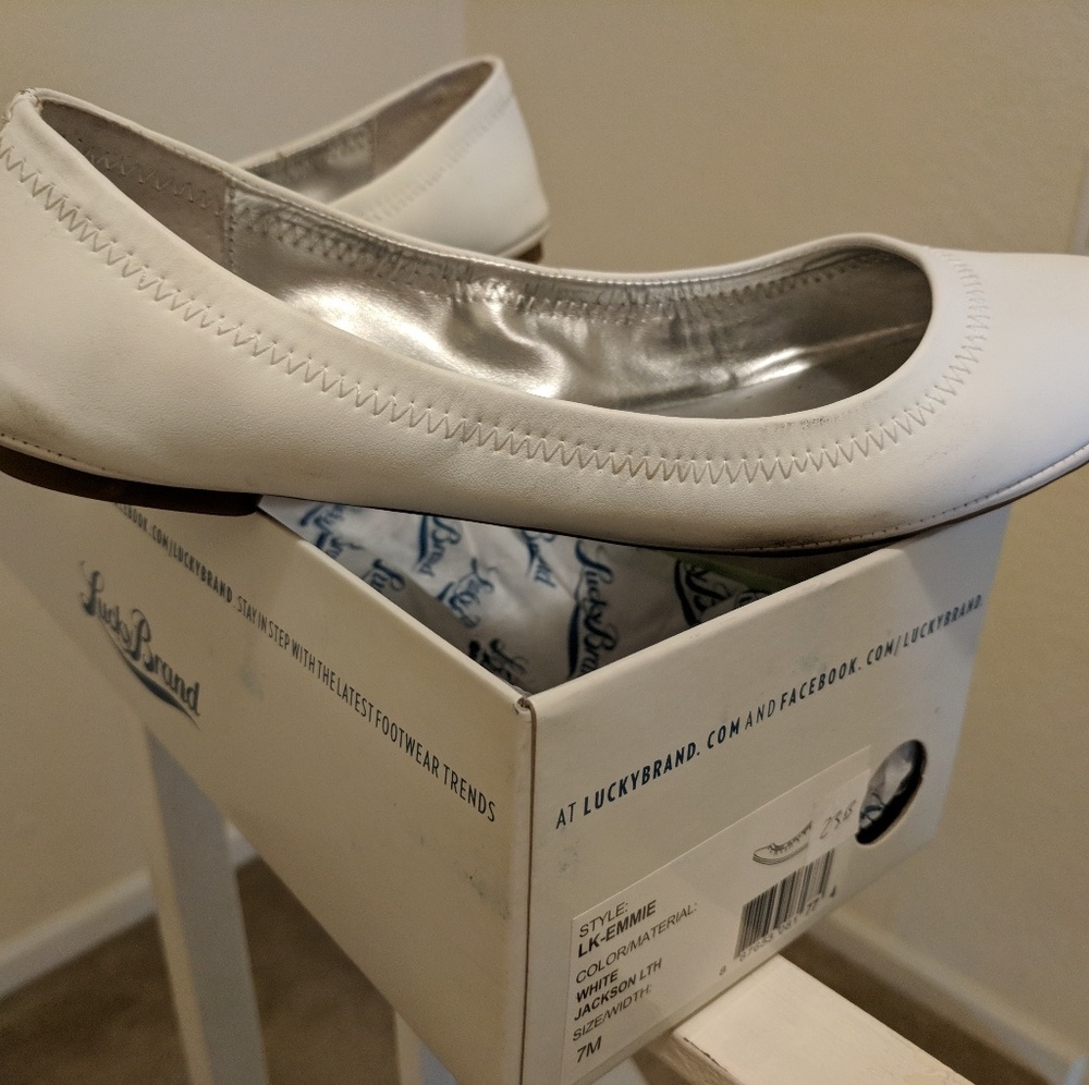 Lucky Brand Emme Flats