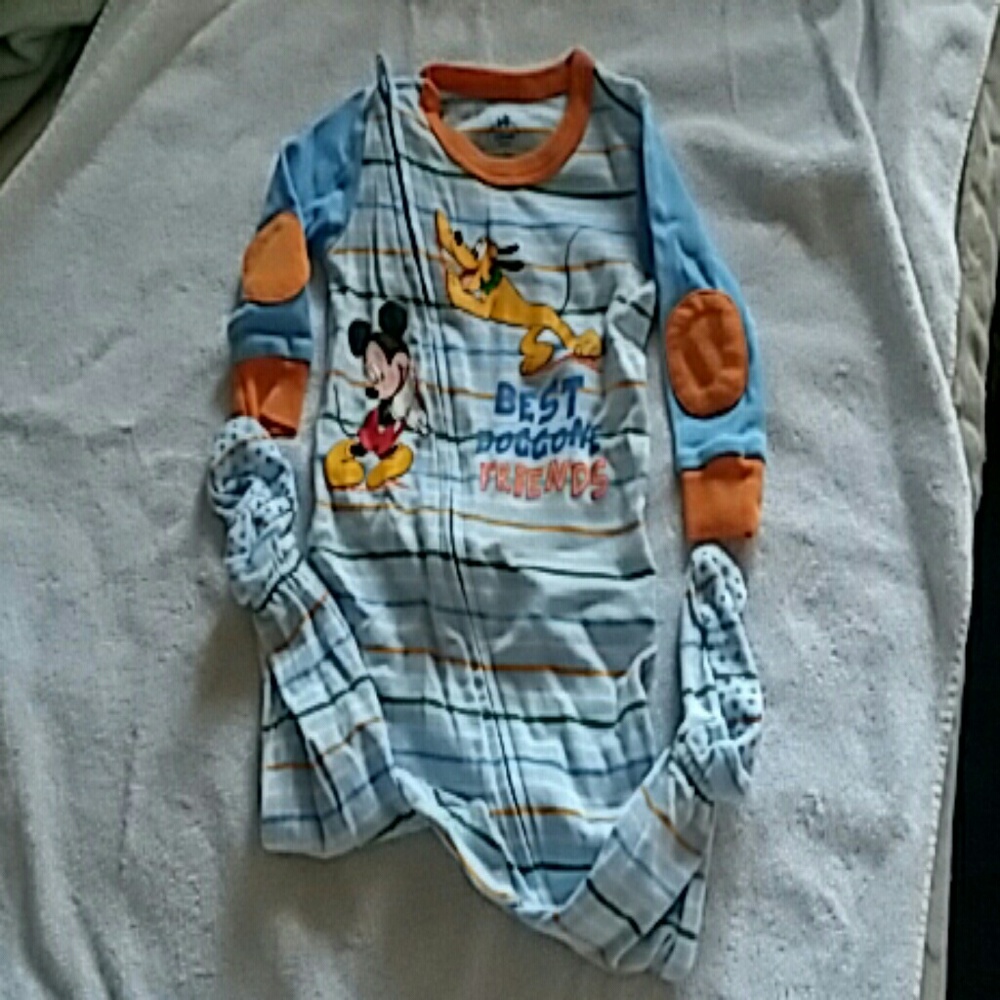 Feetie pj