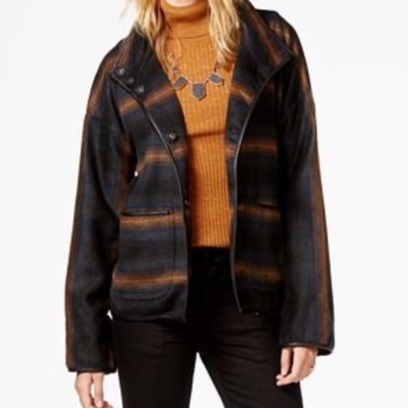 Santuary Jackets & Blazers - FIRM🎉HP🎉Sanctuary Blanket coat, faux leathertrim