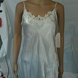 Nightgown and robe brand new with tags size small