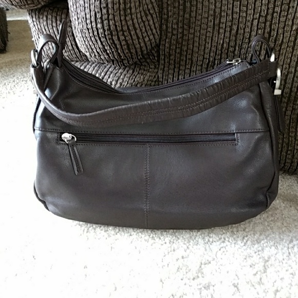 Stone Mountain Handbags - *Sale* Stone Mountain brown leather purse