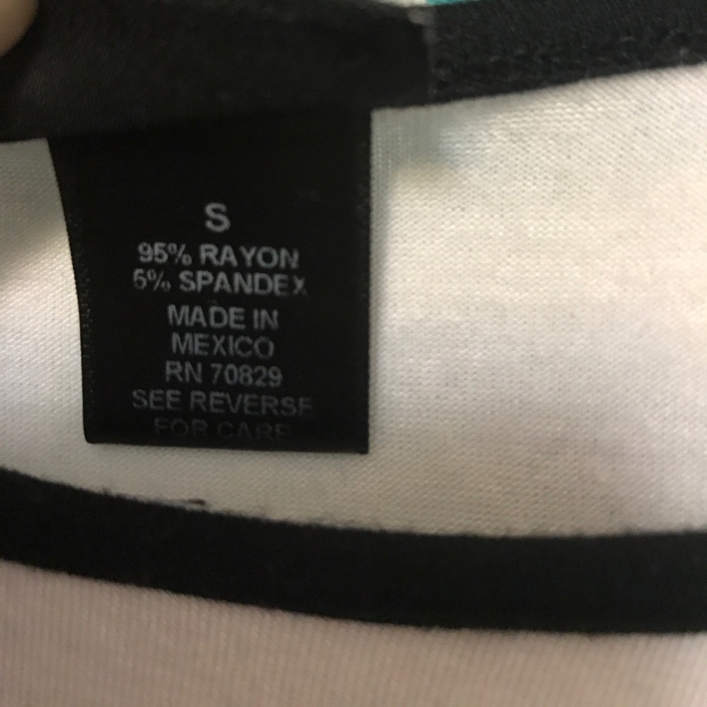 Shirt - Picture 2 of 3