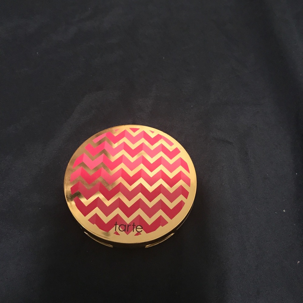 Tarte blush