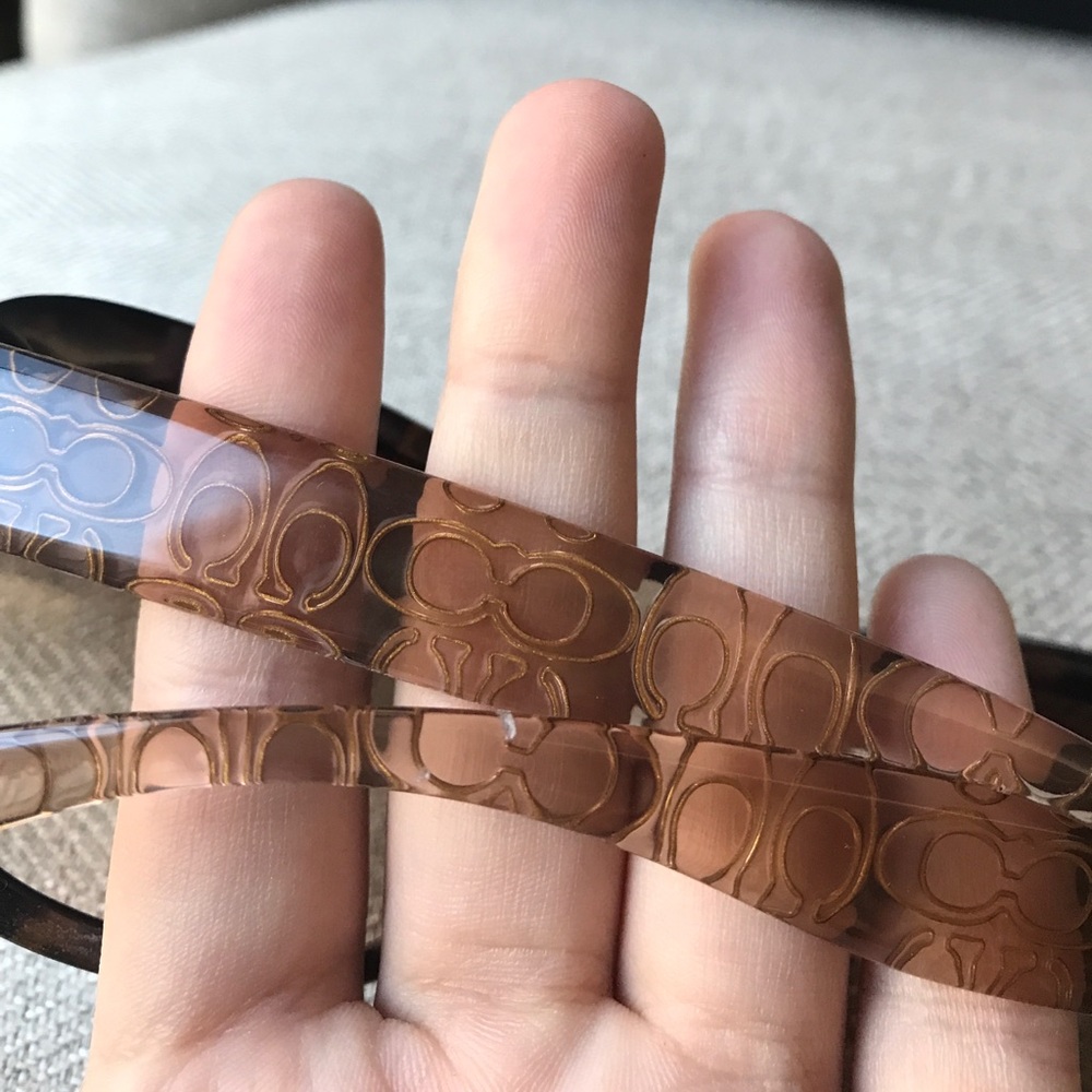 Coach sunglasses - Picture 3 of 7