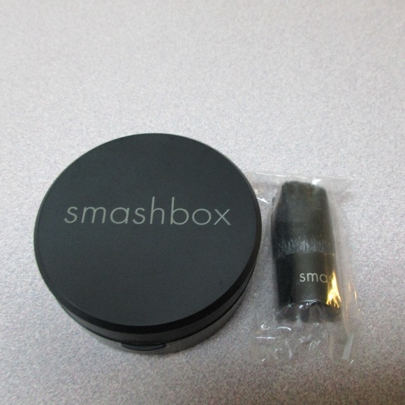 Smashbox Other - EXTRA JUMBO SMASHBOX HALO PERFECTING POWDER .75OZ