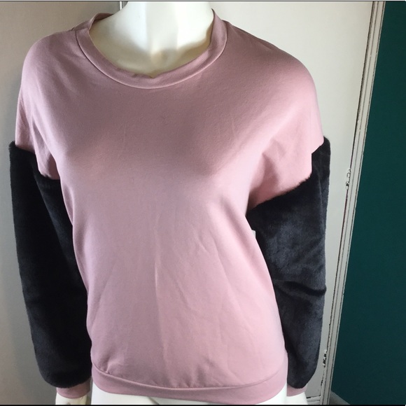 Tops - 🇮🇹 Pink and Black Sweatshirt Purchased in Italy
