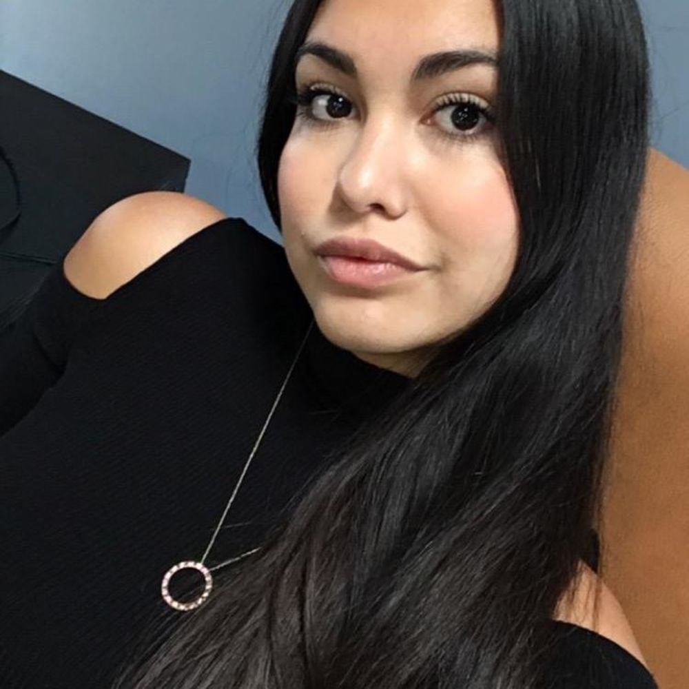 Meet your Posher, Carolina