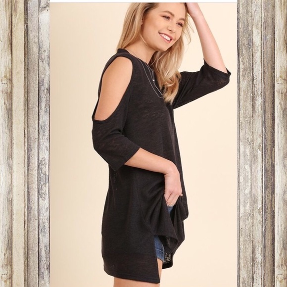 Sale🔥Umgee Cold shoulder tunic - Picture 5 of 8