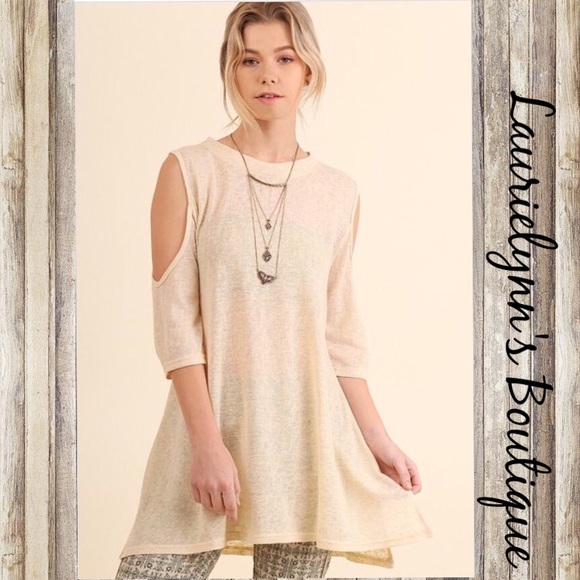 Sale🔥Umgee Cold shoulder tunic - Picture 7 of 8
