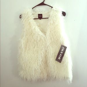 Faux fur XOXO vest