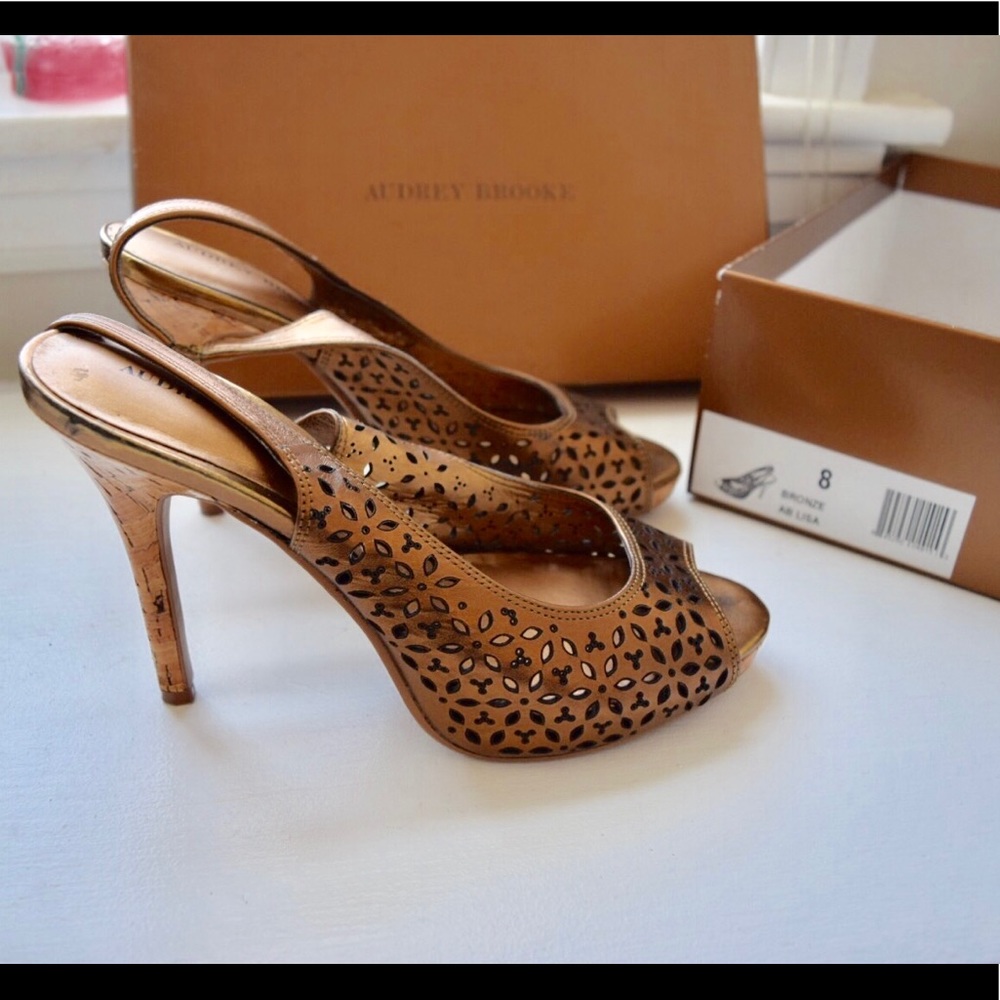 ♡ Copper sling back heels by Audrey Brooke ♡