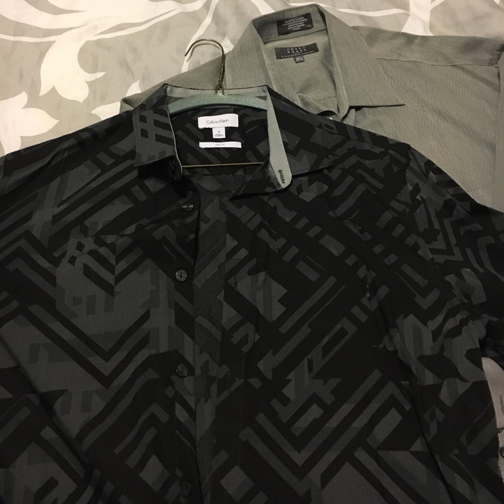 Gray & Black Calvin Klein shirt (M)