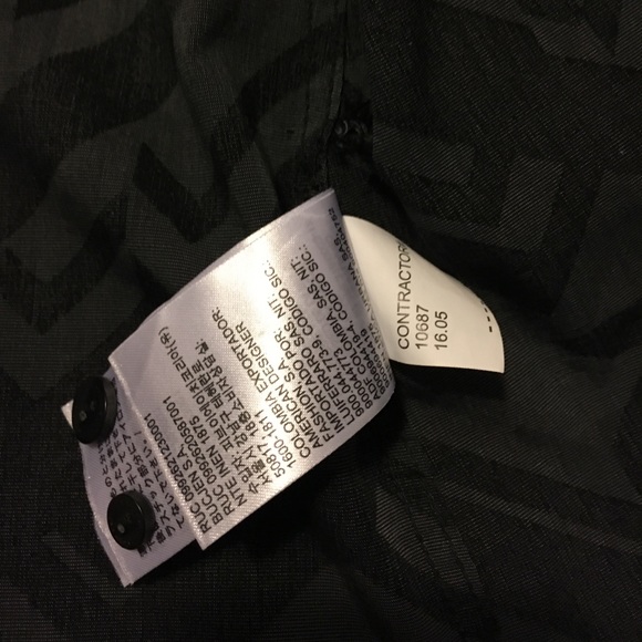 Gray & Black Calvin Klein shirt (M) - Picture 4 of 4