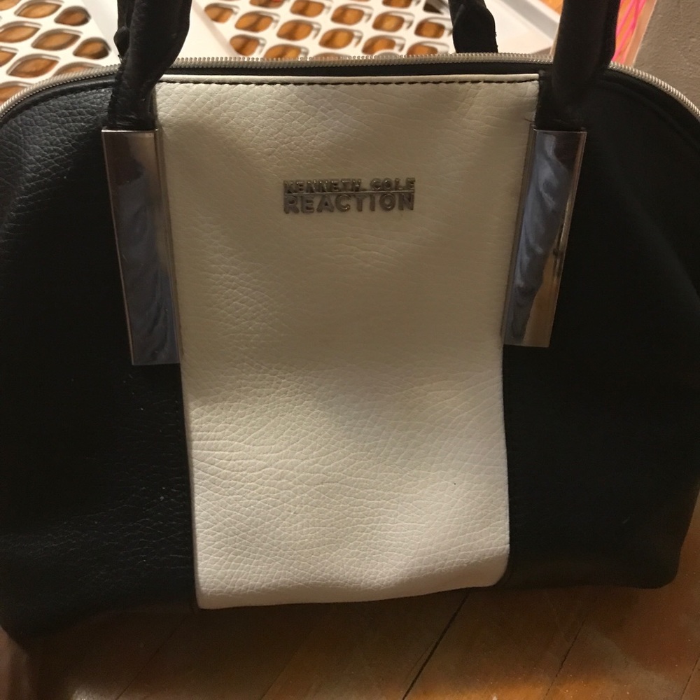 Kenneth Cole reaction purse