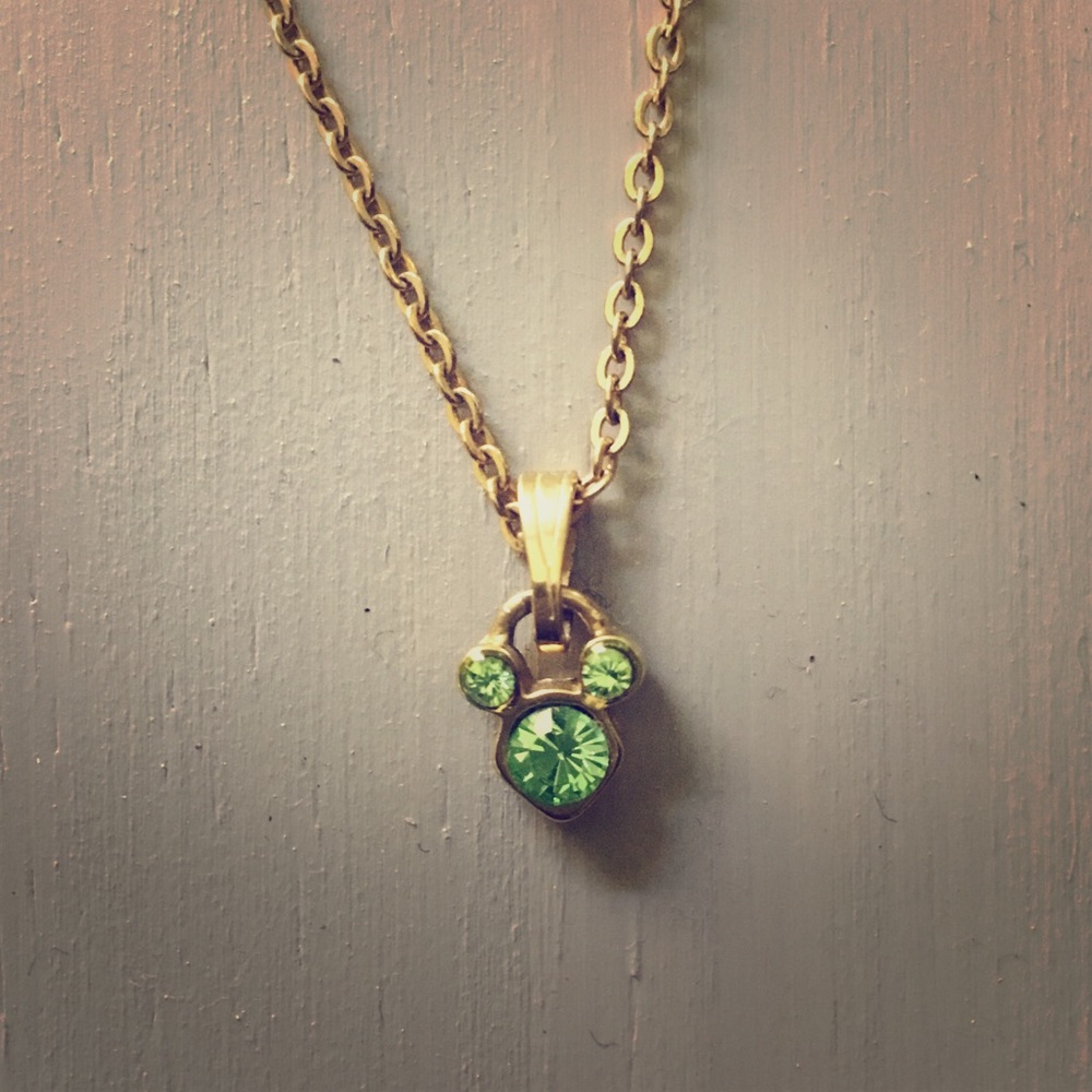 💚Disney Mickey Mouse necklace!! 💚☺️