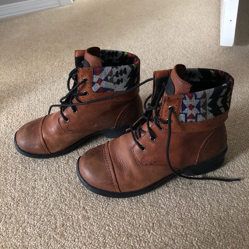 Keen leather performance boots
