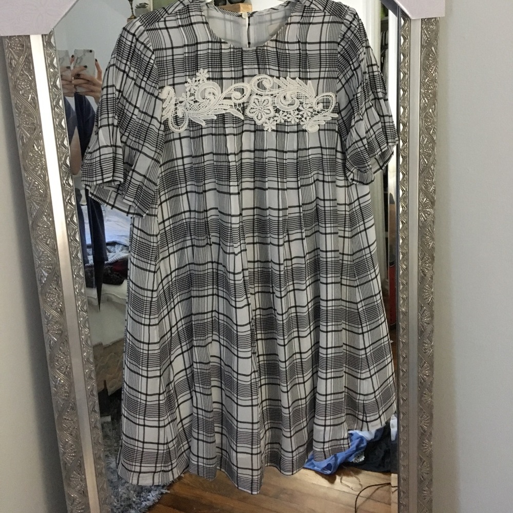 LOFT NEW DRESS