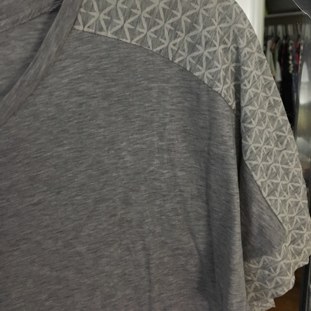 J CREW TEE - Picture 4 of 5